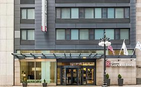 Hilton Garden Inn Chicago Downtown Riverwalk